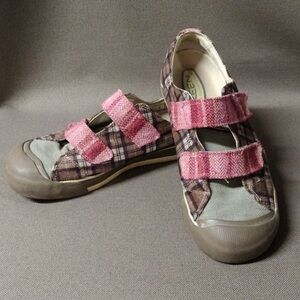 KEEN sula brown plaid flannel casual flats 10